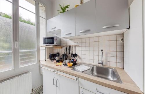 Arcueil Apartment | Calme I Paris I Métro 10 min I RER B 7 min, Orly - Genius