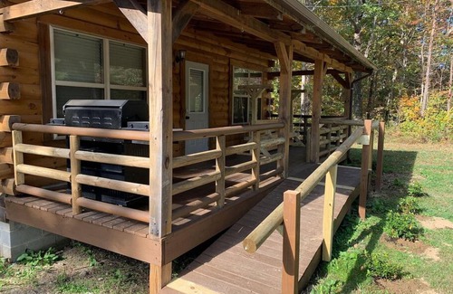 Monteagle Cabin | Calming Cabin: Peaceful | Country Chic | Hikes, Waterfalls, The Caverns Nearby