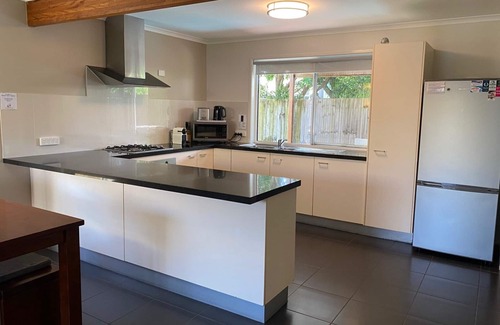 Caloundra House | Caloundra Beach Townhouse - Pet friendly.