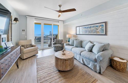 Panama City Beach Apartment | Calypso 3 Luxury Beach Vacation Sleeps 8
