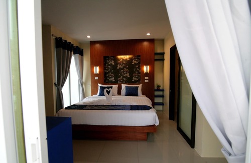Nanai Road Hotel | Calypso Patong Hotel