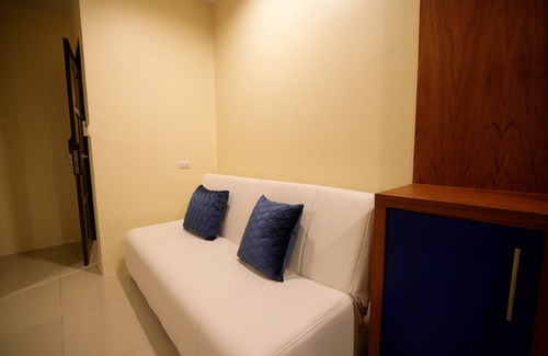 Nanai Road Hotel | Calypso Patong Hotel