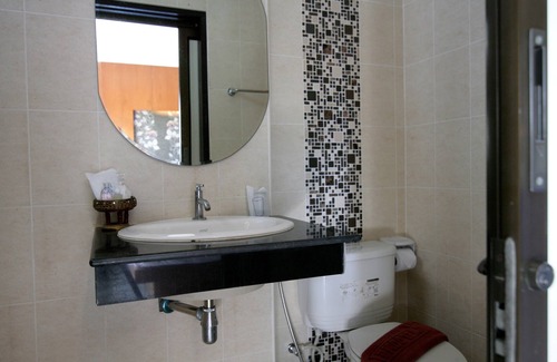 Nanai Road Hotel | Calypso Patong Hotel