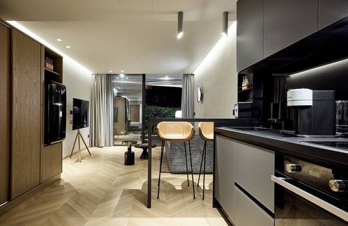 Vouliagmeni Apartment | Cama Luxury Suites Kavouri