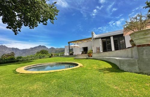 Cape Winelands Apartment | Camberley Wines - Luxury Accommodation