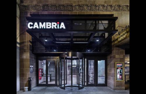Downtown Chicago Hotel | Cambria Hotel Chicago Loop - Theatre District