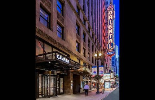 Downtown Chicago Hotel | Cambria Hotel Chicago Loop - Theatre District