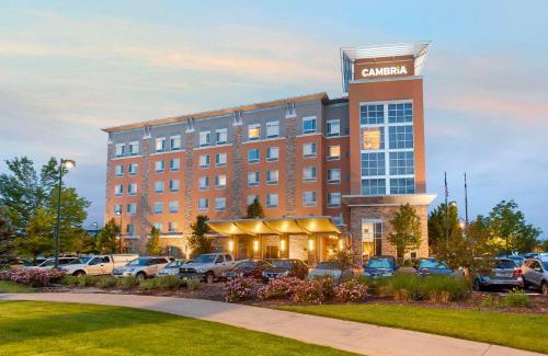 Aurora Hotel | Cambria Hotel Denver International Airport