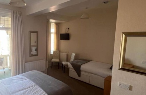 Paignton Hotel | Cambria Hotel