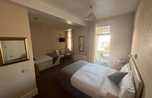 Paignton Hotel | Cambria Hotel