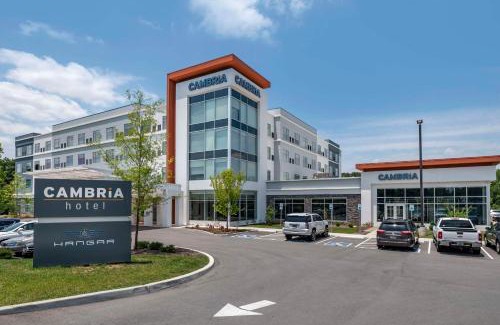 Larkwood Hotel | Cambria Hotel Nashville Airport