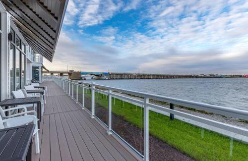 Ocean City Hotel | Cambria Hotel Ocean City - Bayfront
