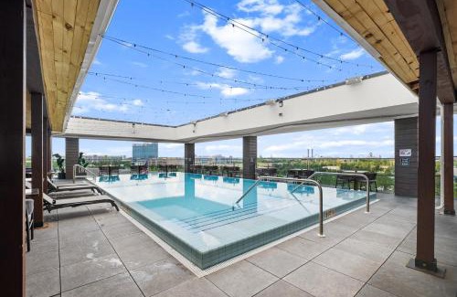 Florida Center Hotel | Cambria Hotel Orlando near Universal Theme Parks
