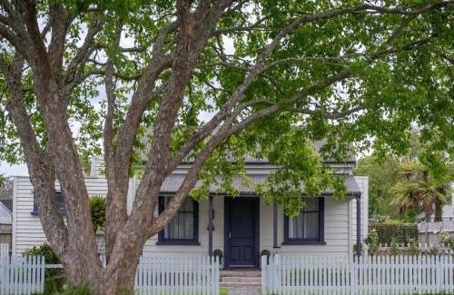 Cambridge House | Cambridge Cottage