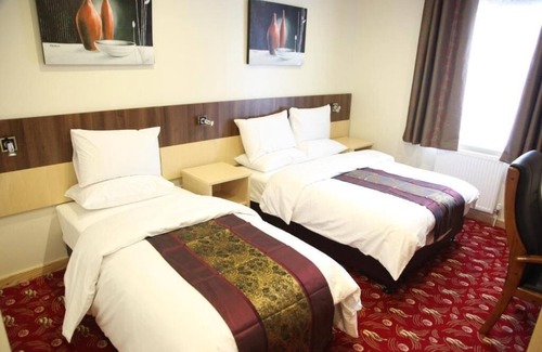 Brighouse Hotel | Cambridge Hotel Waterfront