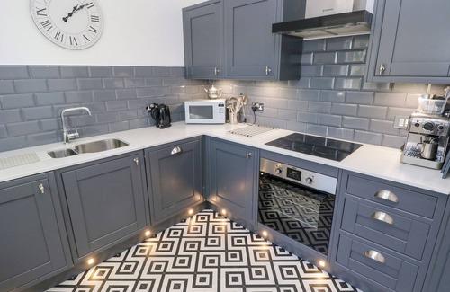 Tenby House | Cambrie