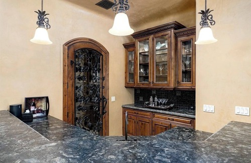 Paradise Valley House | Camelback Compound - 8 BR all ensuites. Heated Pool & Spa, Golf & 2 Guest Houses