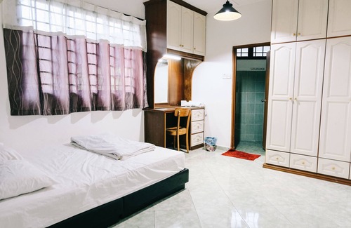 Kempas House | Camelia Homestay