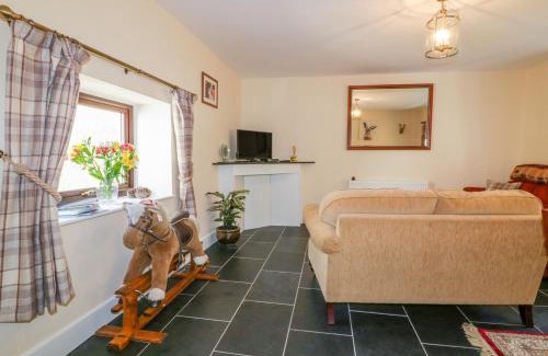 Lanlivery House | Camellia Cottage