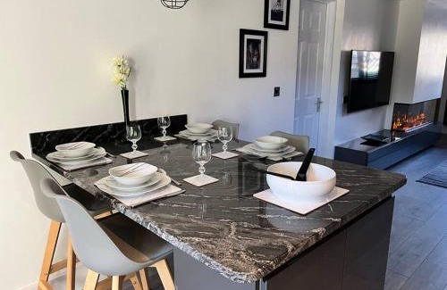 Camborne House | Camellia Cottage