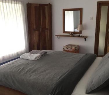 Hatton House | Camellia Mountain Villa