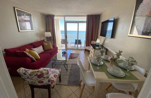 Myrtle Beach Apartment | Camelot By The Sea Ocean Front Condo