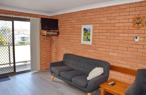 South West Rocks Apartment | Cameo Court Unit 7 - Bring your own linen