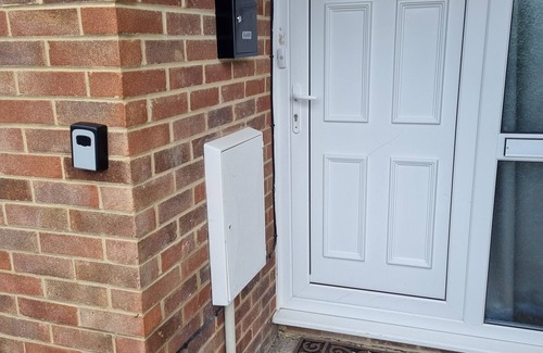 Chatham Apartment | Cameron close one bedroom apartment free parking free WiFi