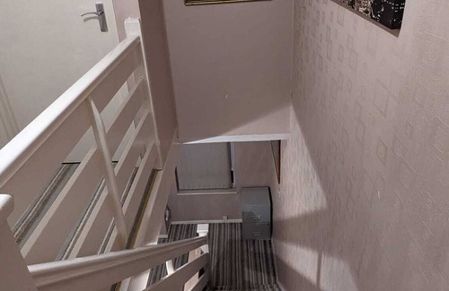 Chatham Apartment | Cameron close one bedroom apartment free parking free WiFi