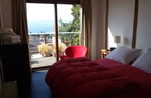 Valparaiso Bed & Breakfast | Camila 109 B&B