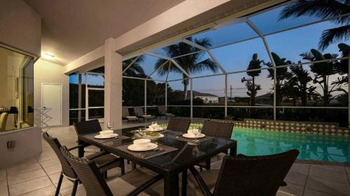 Pelican Villa | Camille with Boat MUST SEE modern furniturePool