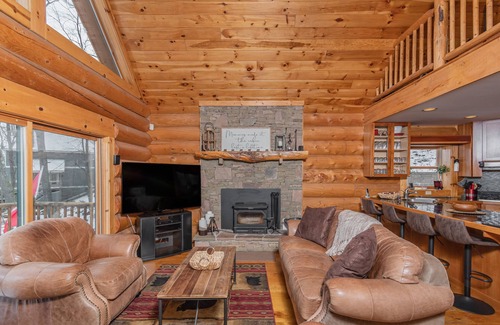 McHenry House | Camp Cajar