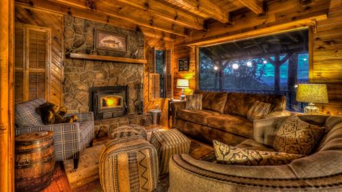 Morganton House | Camp Ollie