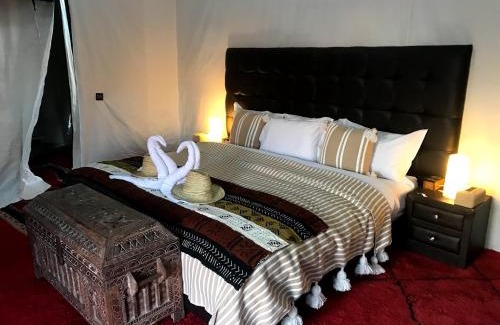 M'Hamid El Ghizlane Bed & Breakfast | Camp Sahara Majestic