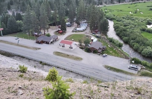 Conner RV Rental | CAMP SULA - RV SITE 5