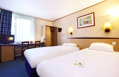 Pentwyn Hotel | Campanile Cardiff