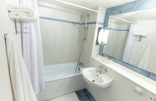 Salon-de-Provence Hotel | Campanile Salon De Provence