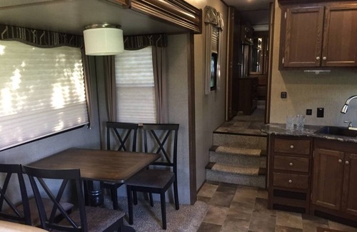 Badger House | Camper at the Sequoia Forest Retreat