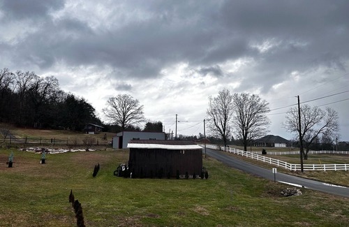 Dandridge RV Rental | Camper in Dandridge. Close to the Smoky Mountains and Dollywood