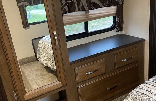 Manning RV Rental | Campers Paradise