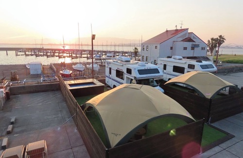 Konohana Hotel | Campervan DX double up to 4 people Pool availa/Osaka Ōsaka