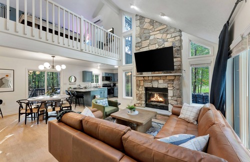 East Stroudsburg House | Campfire Oasis Hot Tub, Jungle Gym, Game Room