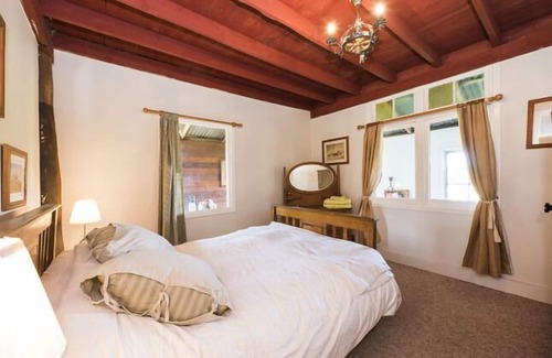 Camboon Other | Camphill Cottage - rustic charm and comfort