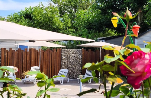 Saint-Antoine-de-Breuilh House | Camping Village La Rivière Fleurie* - Premium 4-room mobile home for 6 people Air-conditioned