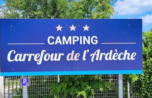 Saint-Remeze House | Camping 3 étoiles - Piscine - ccaidef