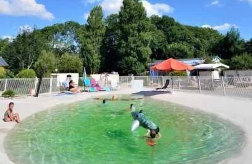 Pouldreuzic House | Camping 3 étoiles - Piscine - eeefie