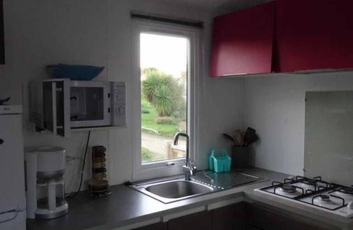 Pouldreuzic House | Camping 3 étoiles - Piscine - eeefih
