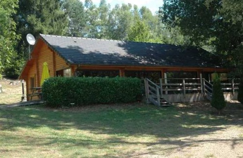 Correze House | Camping 3 étoiles - Piscine - eehihg