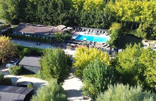 Paluds de Noves Ski Chalet | Camping 4 étoiles - Piscine - eehf0c