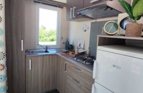 Chalons-en-Champagne House | Camping 4 étoiles - ccaeh00
